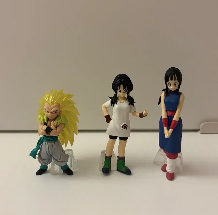 ブルマ・ビーデル・魔人ブウ・ベジータ・ゴテンクス・ダブラ・オ - Ornament Ball Set のレビューと価格